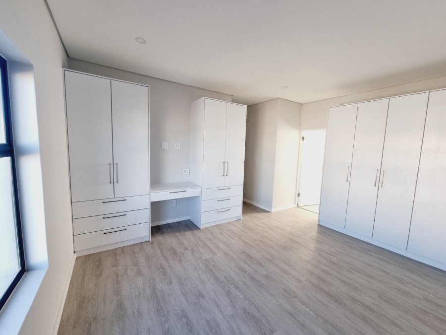 4 Bedroom Property for Sale in Sandown Western Cape